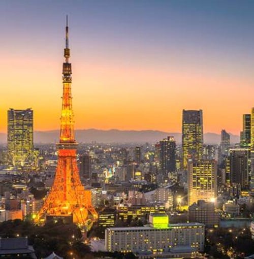 tokyo-skyline_getty_477440506.jpg